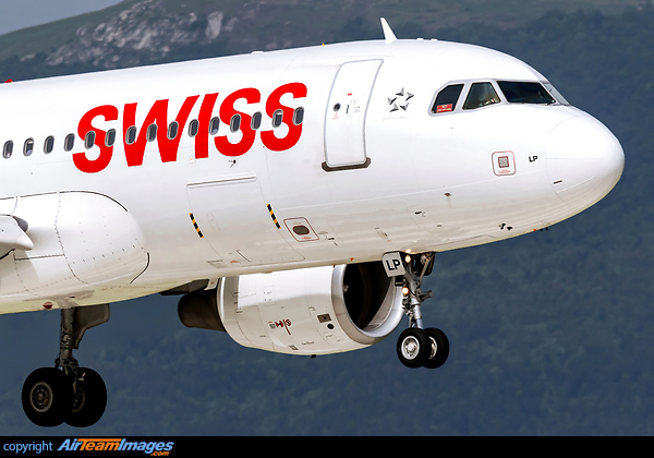 Airbus A320-214 Airbus A320-214