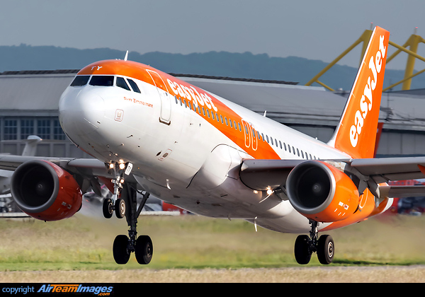 Airbus A320-214 Airbus A320-214