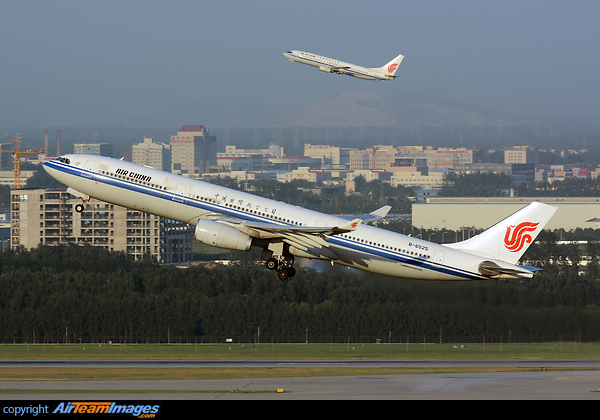 Airbus A330-343 Airbus A330-343