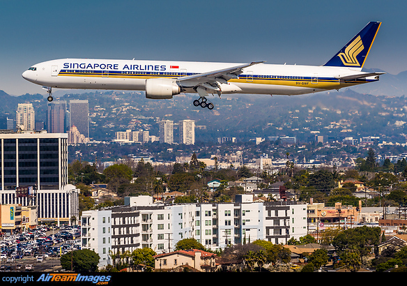Boeing 777-312/ER Boeing 777-312/ER