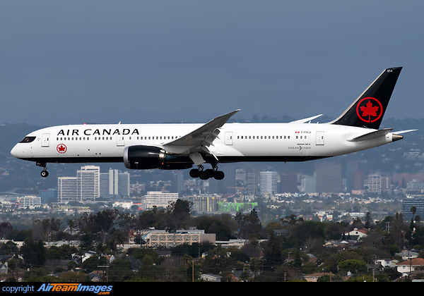 Boeing 787-9 Dreamliner Boeing 787-9 Dreamliner