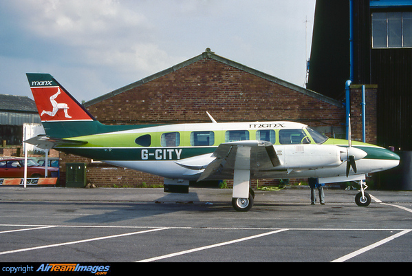 PA-31-350 Navajo Chieftain PA-31-350 Navajo Chieftain