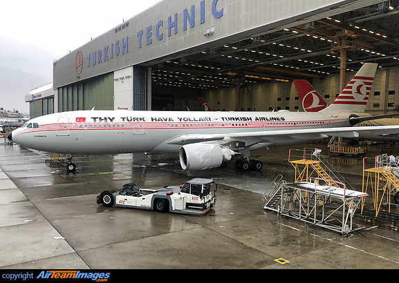Airbus A330-203 Airbus A330-203