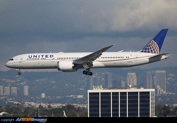 Boeing 787-9 Dreamliner Boeing 787-9 Dreamliner