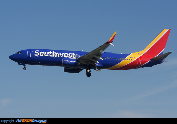 Boeing 737-8H4 Boeing 737-8H4