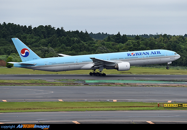 Boeing 777-3B5 Boeing 777-3B5