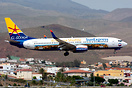 Boeing 737-8HX