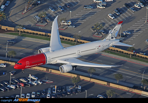 Boeing 787-9 Dreamliner Boeing 787-9 Dreamliner