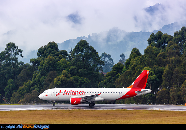 Airbus A320-214 Airbus A320-214