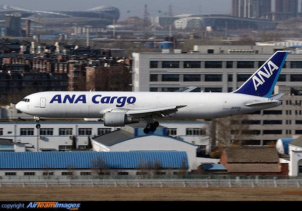 Boeing 767-381/ER(BCF) Boeing 767-381/ER(BCF)