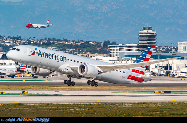 Boeing 787-9 Dreamliner Boeing 787-9 Dreamliner