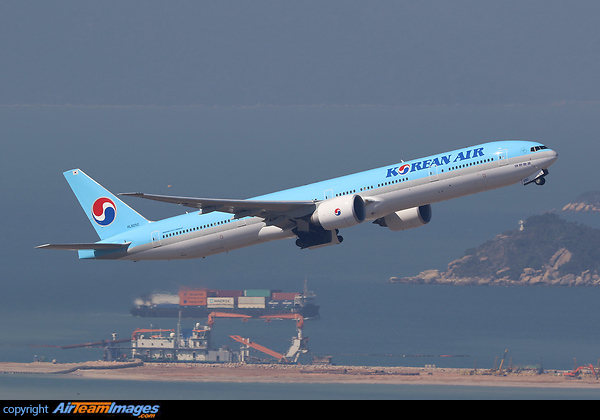 Boeing 777-3B5/ER Boeing 777-3B5/ER