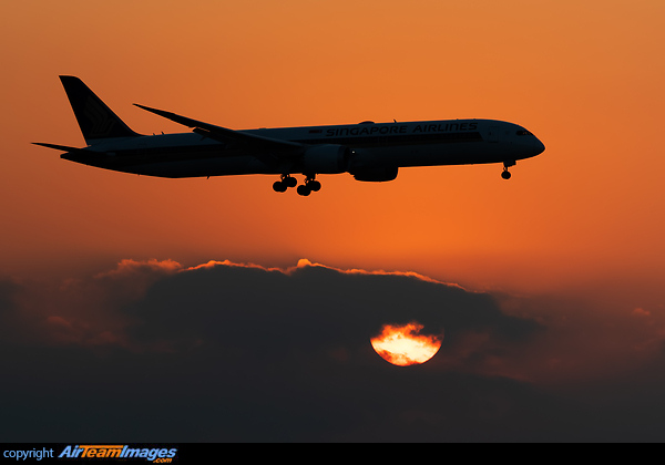 Boeing 787-10 Dreamliner Boeing 787-10 Dreamliner