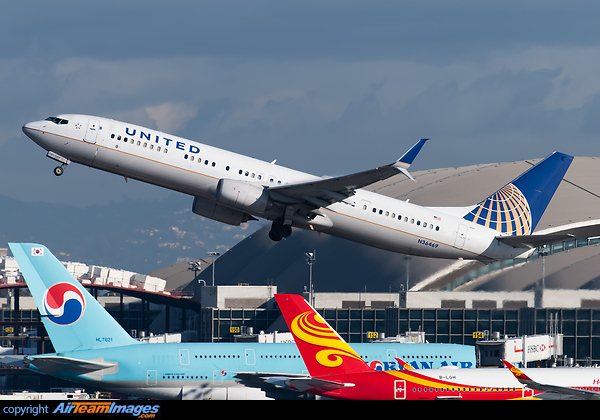 Boeing 737-924/ER Boeing 737-924/ER