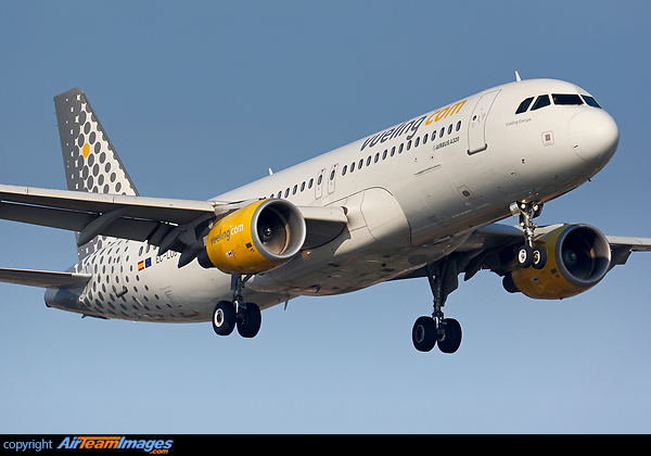 Airbus A320-214 Airbus A320-214