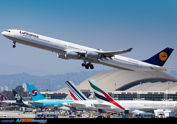 Airbus A340-642 Airbus A340-642