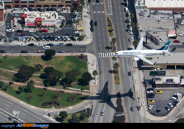 Boeing 737-8CT Boeing 737-8CT