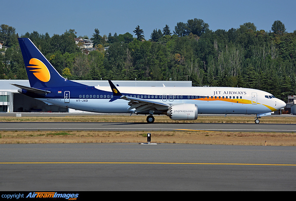 Boeing 737-8 MAX Boeing 737-8 MAX