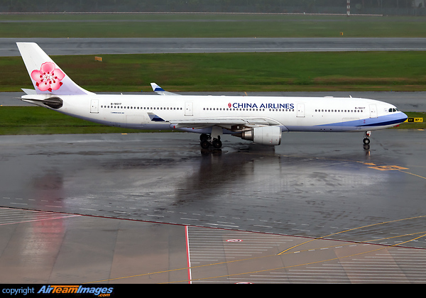 Airbus A330-302 Airbus A330-302
