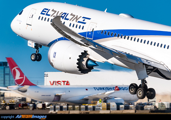 Boeing 787-9 Dreamliner
