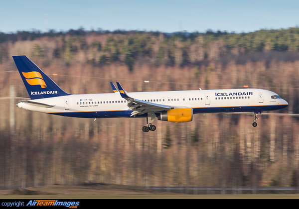 Boeing 757-223 Boeing 757-223
