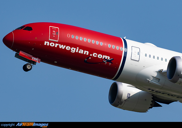 Boeing 787-9 Dreamliner Boeing 787-9 Dreamliner