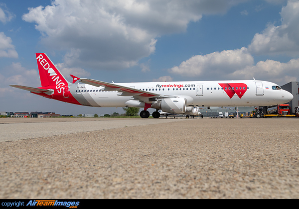 New livery 'flyredwings' on this A321 - Paintjob by MAAS Aviation Maastricht Airbus A321-211
