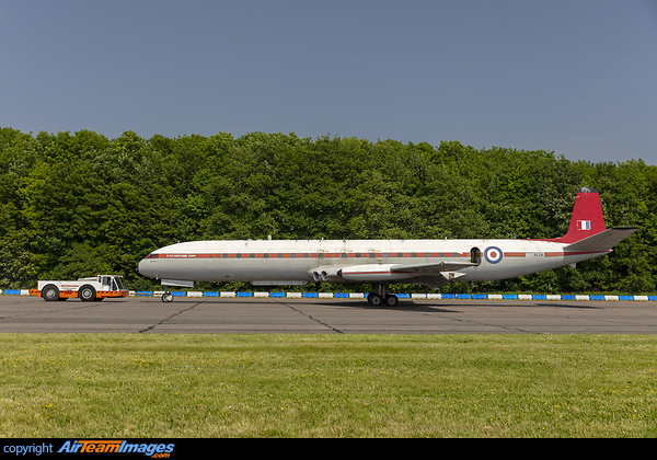 DTEO Boscombe Down De Havilland DH-106 Comet 4C