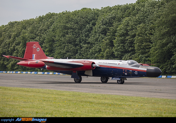 Royal Aircraft Establishment English Electric Canberra B2