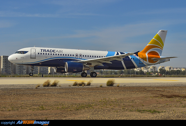 Airbus A320-214 Airbus A320-214
