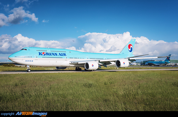 Boeing 747-8B5 Boeing 747-8B5