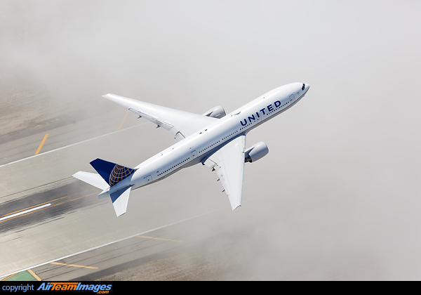 Boeing 777-222/ER Boeing 777-222/ER