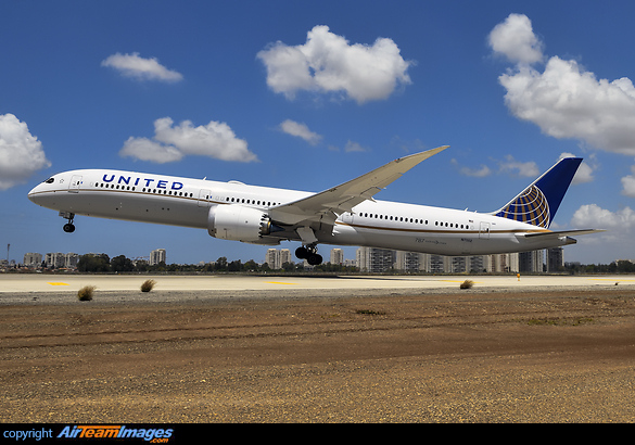 Boeing 787-10 Dreamliner Boeing 787-10 Dreamliner