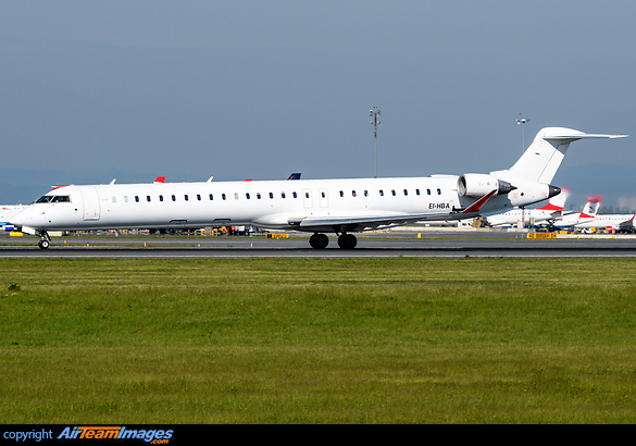 Bombardier CRJ-1000 Bombardier CRJ-1000