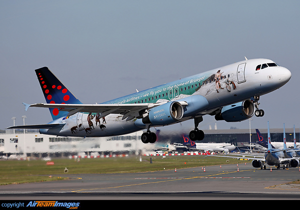 Airbus A320-214 Airbus A320-214