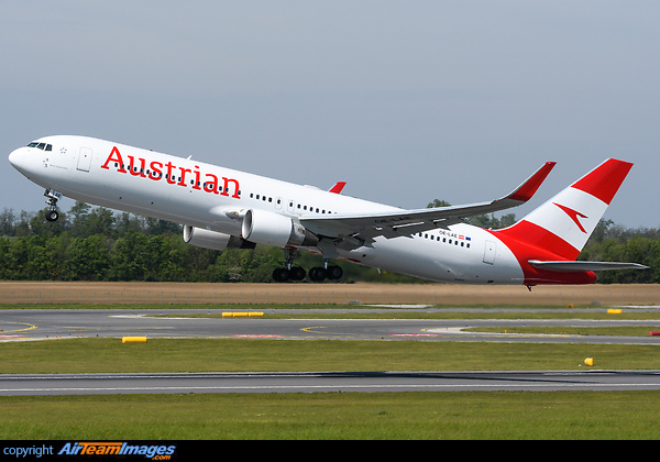 Boeing 767-3Z9/ER Boeing 767-3Z9/ER