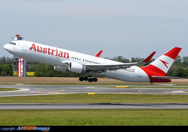 Boeing 767-3Z9/ER Boeing 767-3Z9/ER
