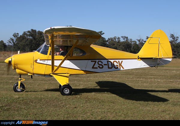 Piper PA-22-135 Tri-Pacer Piper PA-22-135 Tri-Pacer