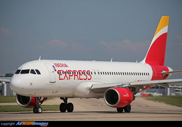 Airbus A320-214 Airbus A320-214