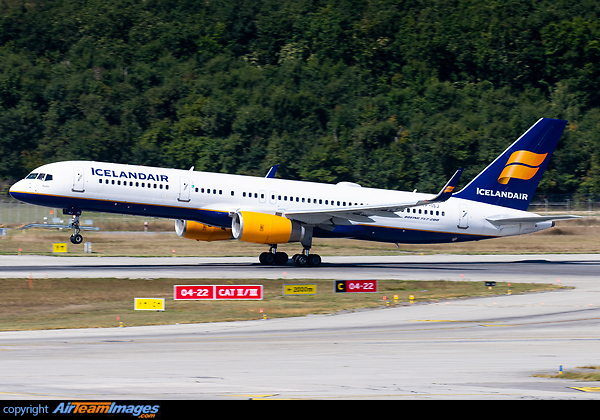 Boeing 757-256 Boeing 757-256