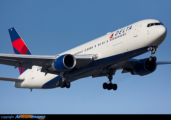 Boeing 767-322/ER Boeing 767-322/ER