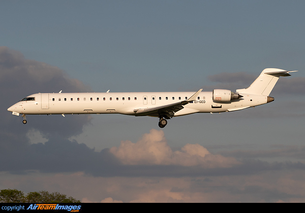 Bombardier CRJ-900ER Bombardier CRJ-900ER
