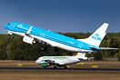 Boeing 737-8K2