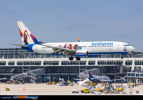 Boeing 737-86N