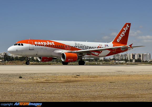 Airbus A320-214 Airbus A320-214