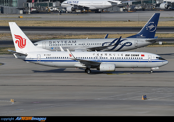 Boeing 737-8GP Boeing 737-8GP