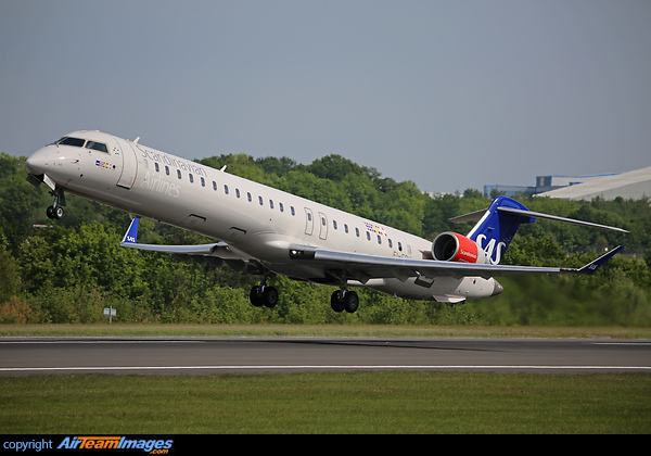 Bombardier CRJ-900LR Bombardier CRJ-900LR