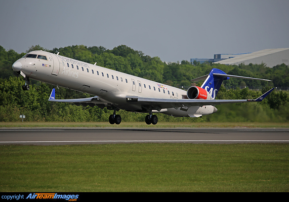 Bombardier CRJ-900LR Bombardier CRJ-900LR