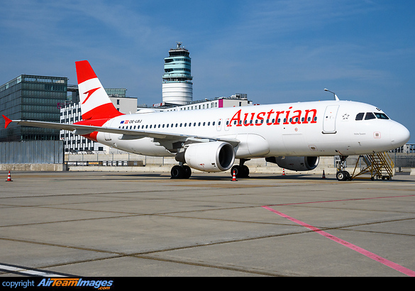 Airbus A320-214 Airbus A320-214