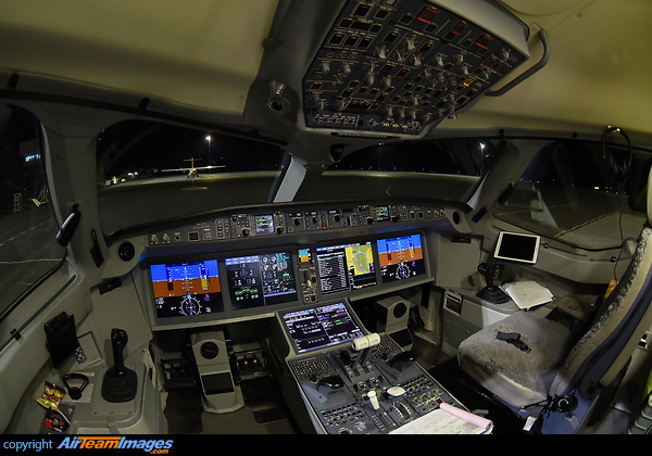 Airbus A220-300 Airbus A220-300